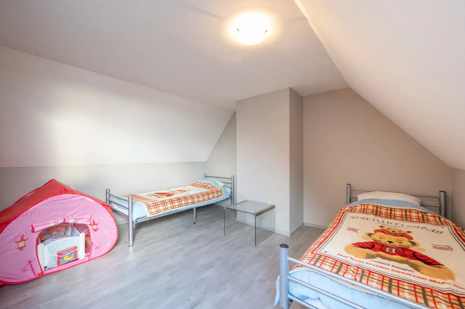 Zeer ruime en instapklare woning te koop met zonnige tuin en garage in Heulebrug te Knokke-Heist foto 28