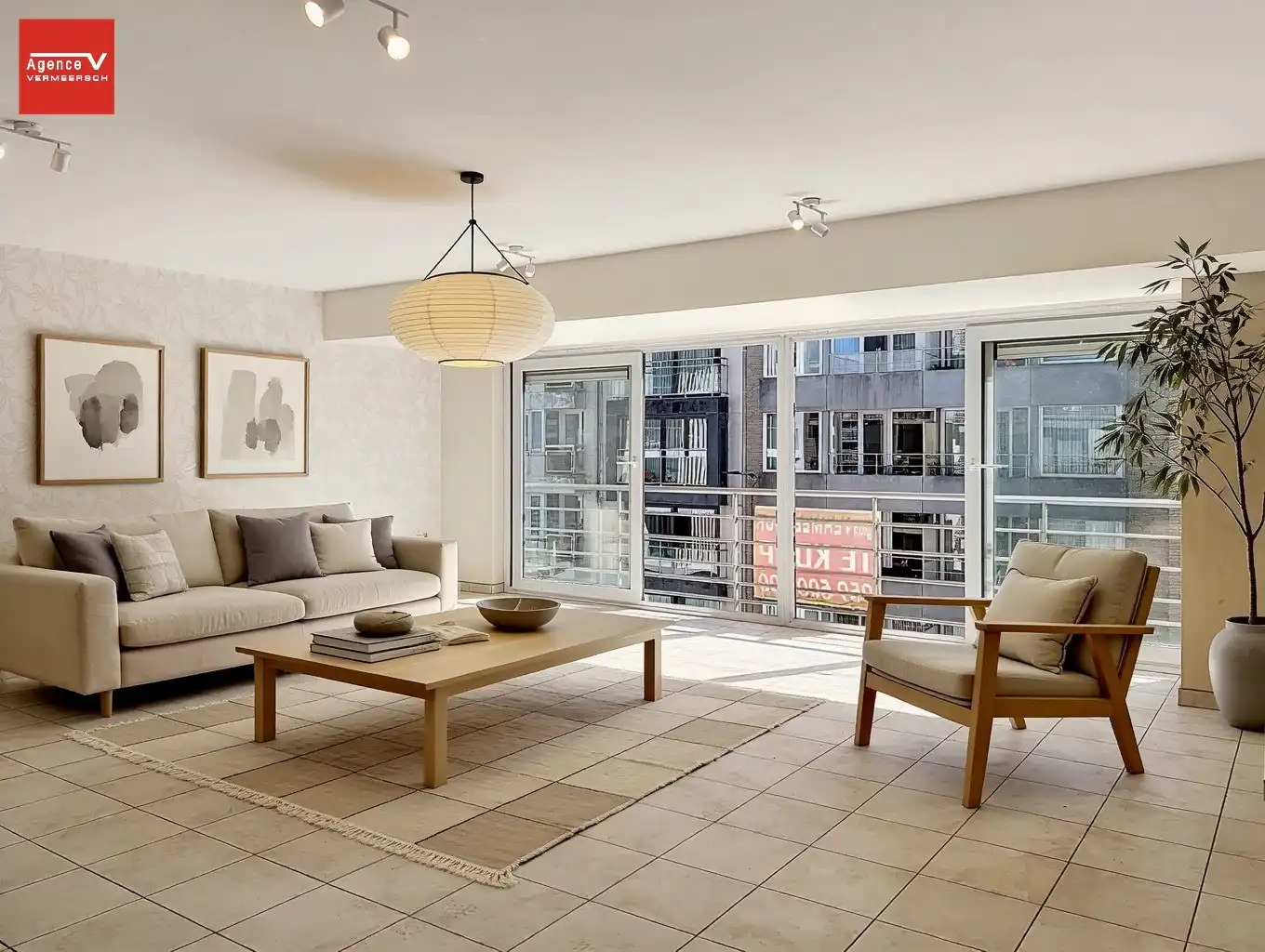 Ruim leefappartement gesitueerd op gunstige locatie tussen Leopold I-plein en Casino Kursaal van Oostende.  foto 5