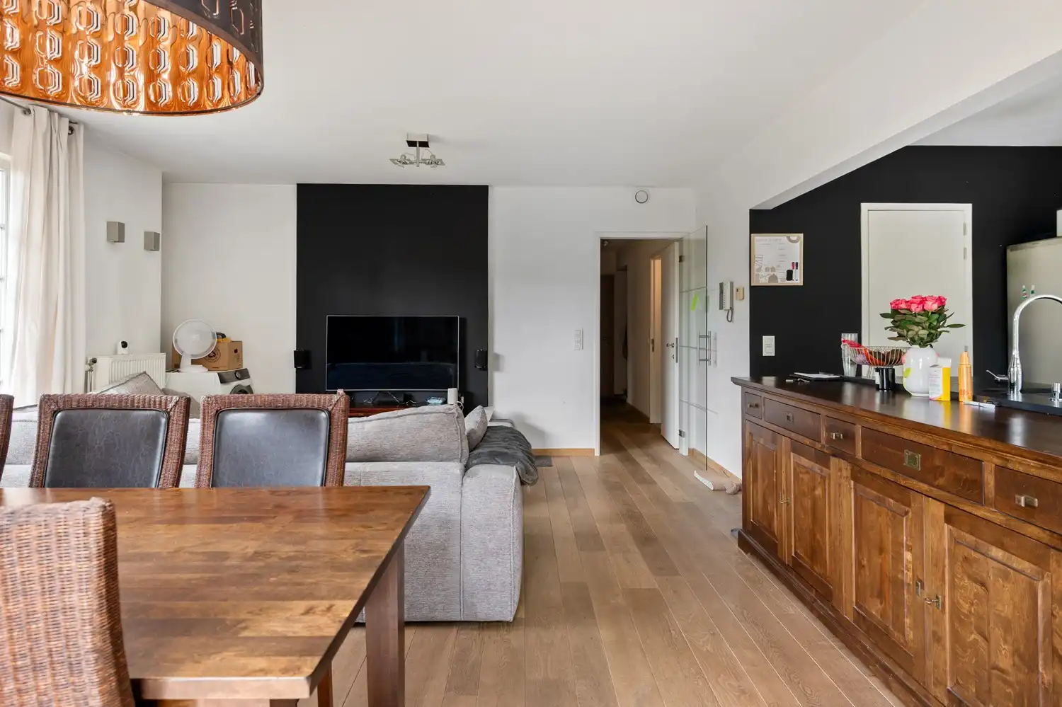 Instapklaar gelijkvloers één-slaapkamer appartement met staanplaats te Boechout foto 5