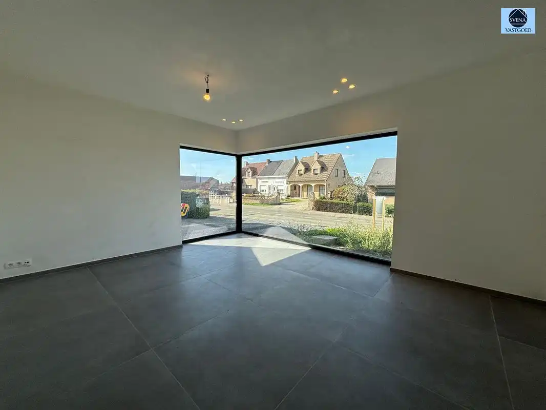 BEN-WONING MET ZONNIGE TUIN IN ONKERZELE foto 2