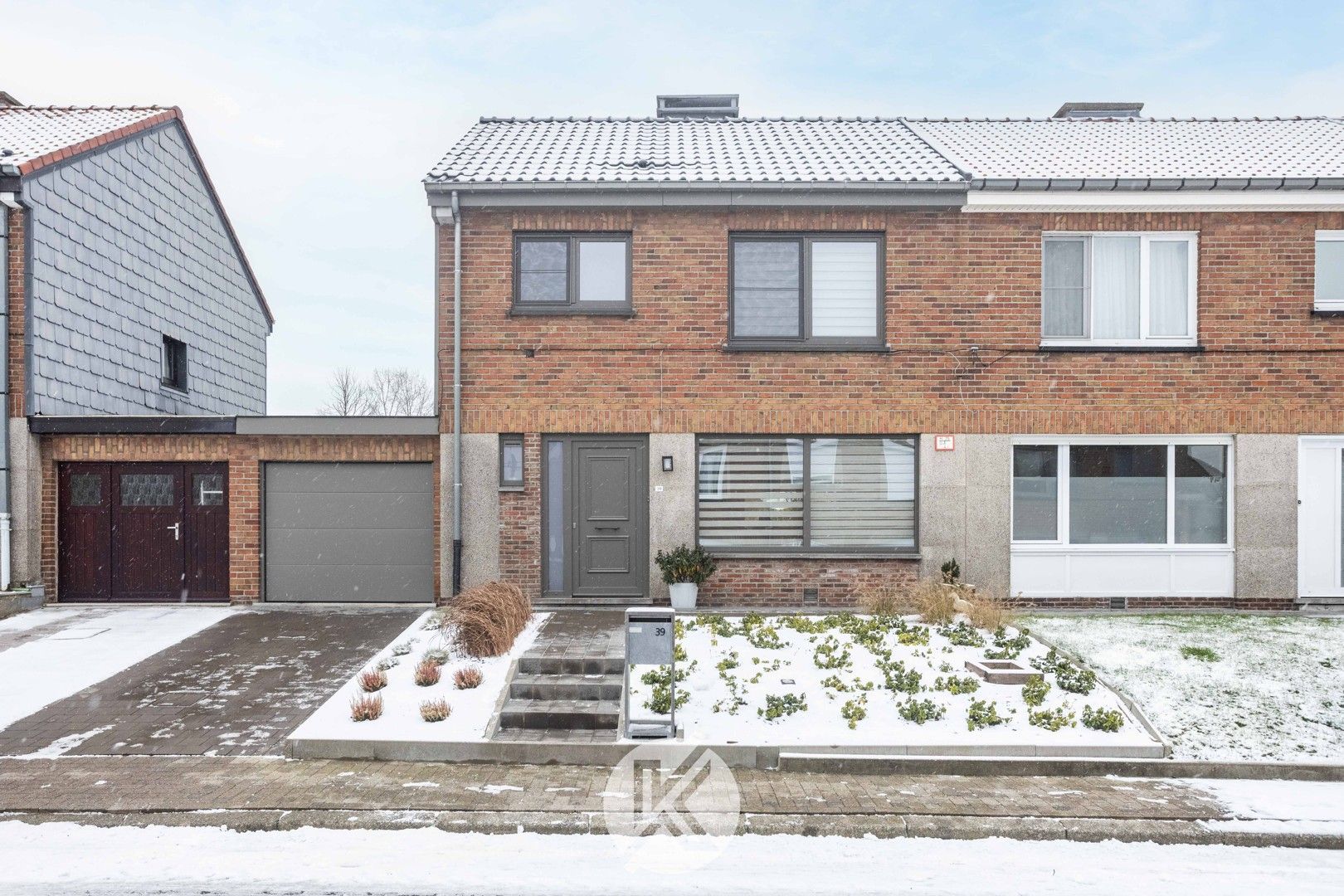 Gerenoveerde woning op rustige ligging foto {{pictureIndex}}