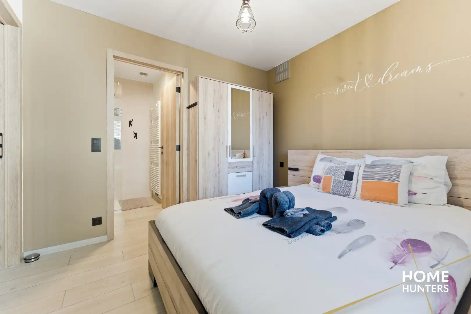 Topinvestering in vakantievastgoed – 6 volledig uitgeruste vakantie-appartementen in historisch centrum Ieper foto 12