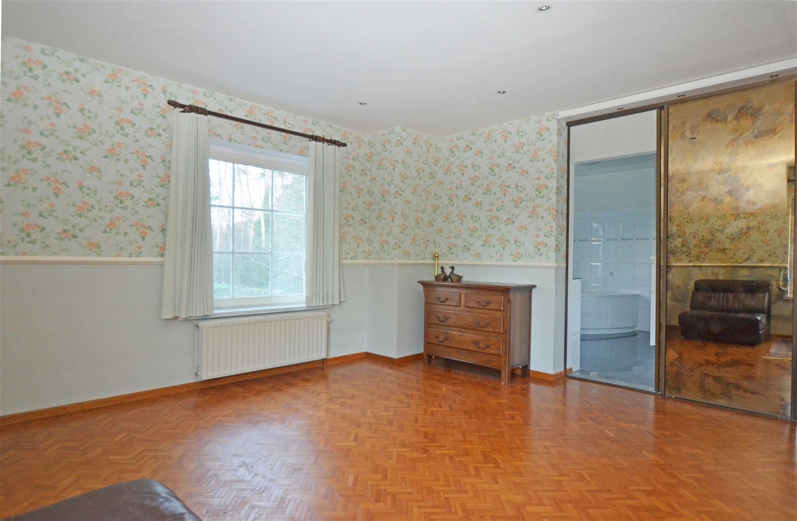 Tijdloze residentiële villa in doodlopende straat foto 15