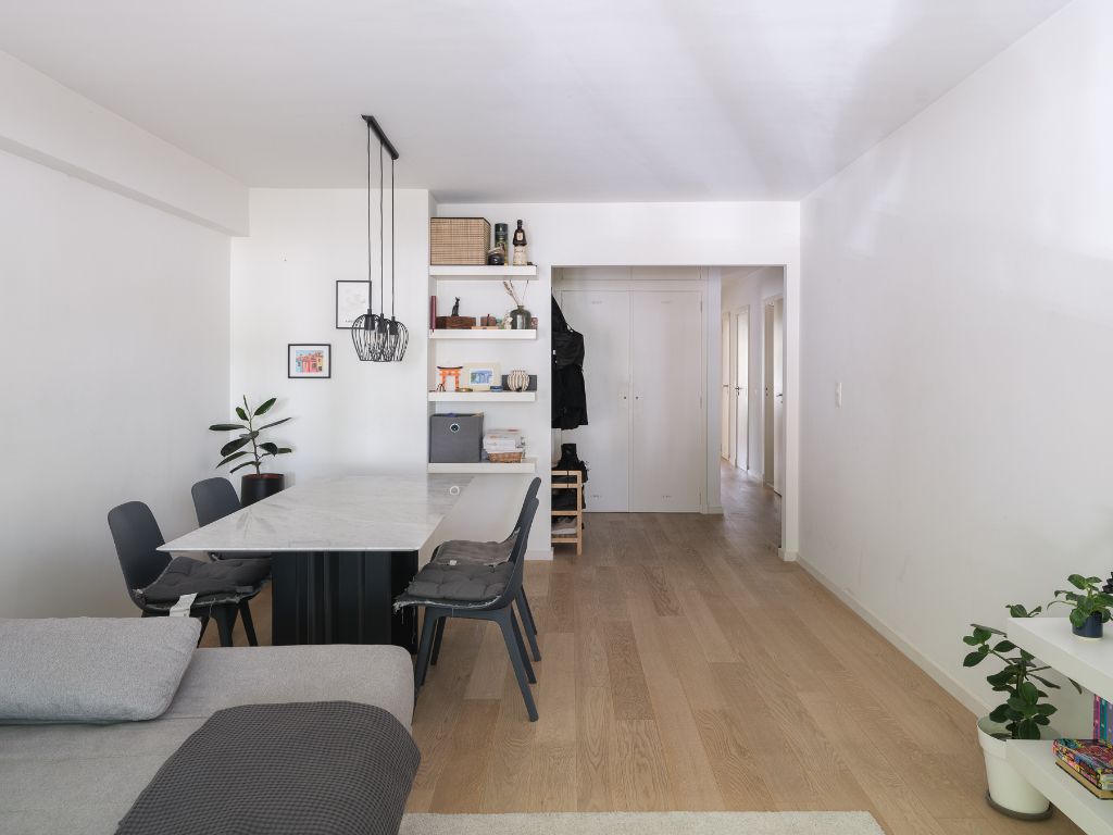 Instapklaar 3-slaapkamerappartement met uniek waterzicht en zonnig terras foto 3
