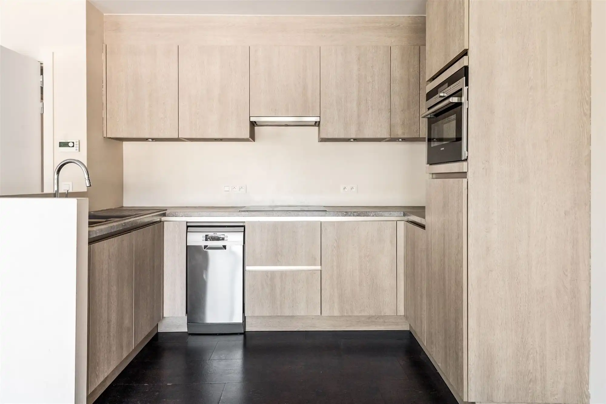Ruim appartement, pal in het centrum van Bonheiden foto 4