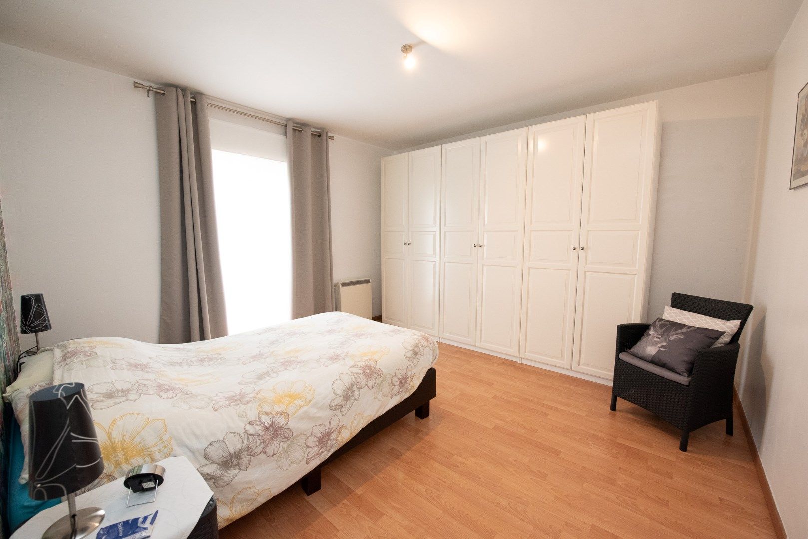Ruim en perfect onderhouden appartement TE HUUR in centrum Oeselgem foto 8
