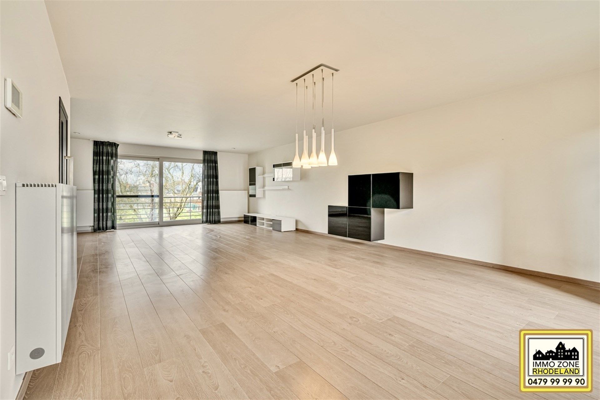 Prachtige instapklare woning met 4 slpks, garage en tuin foto 8