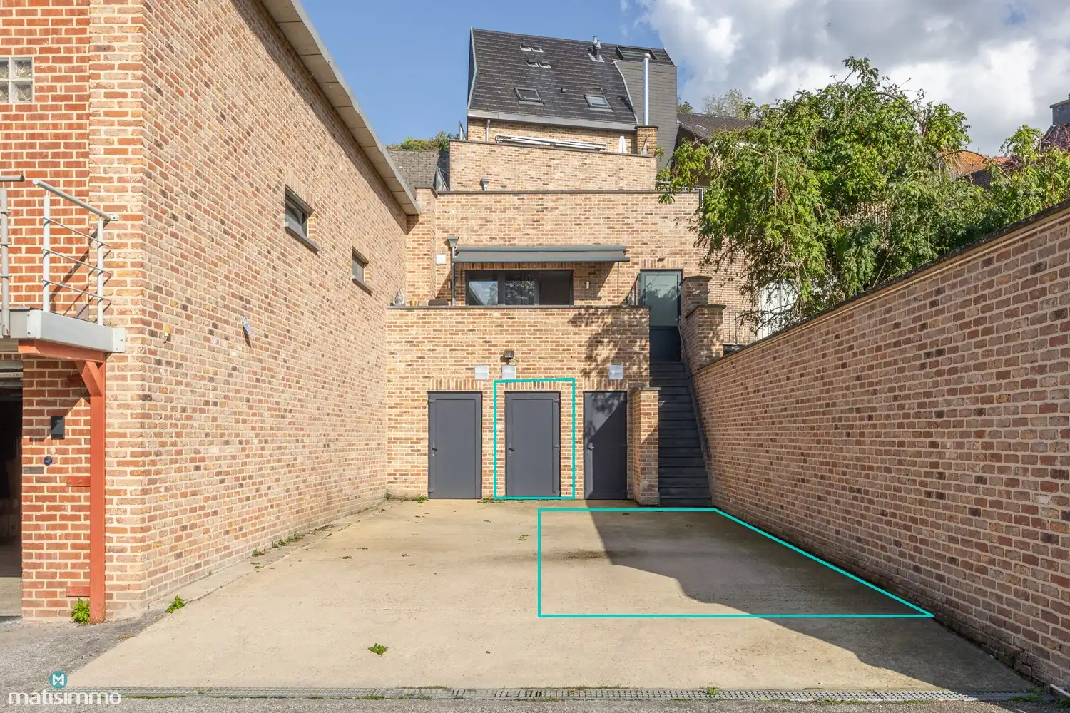 INSTAPKLAAR APPARTEMENT MET 2 SLAAPKAMERS, RUIM TERRAS EN AUTOSTAANPLAATS IN HET CENTRUM VAN BILZEN foto 17