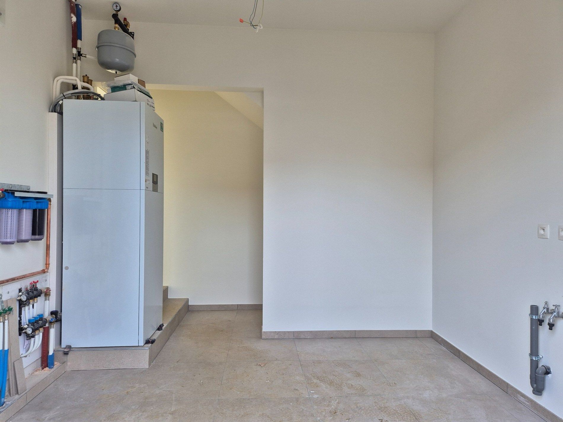 Nieuwbouwwoning met 3 slaapkamers en tuin foto 7