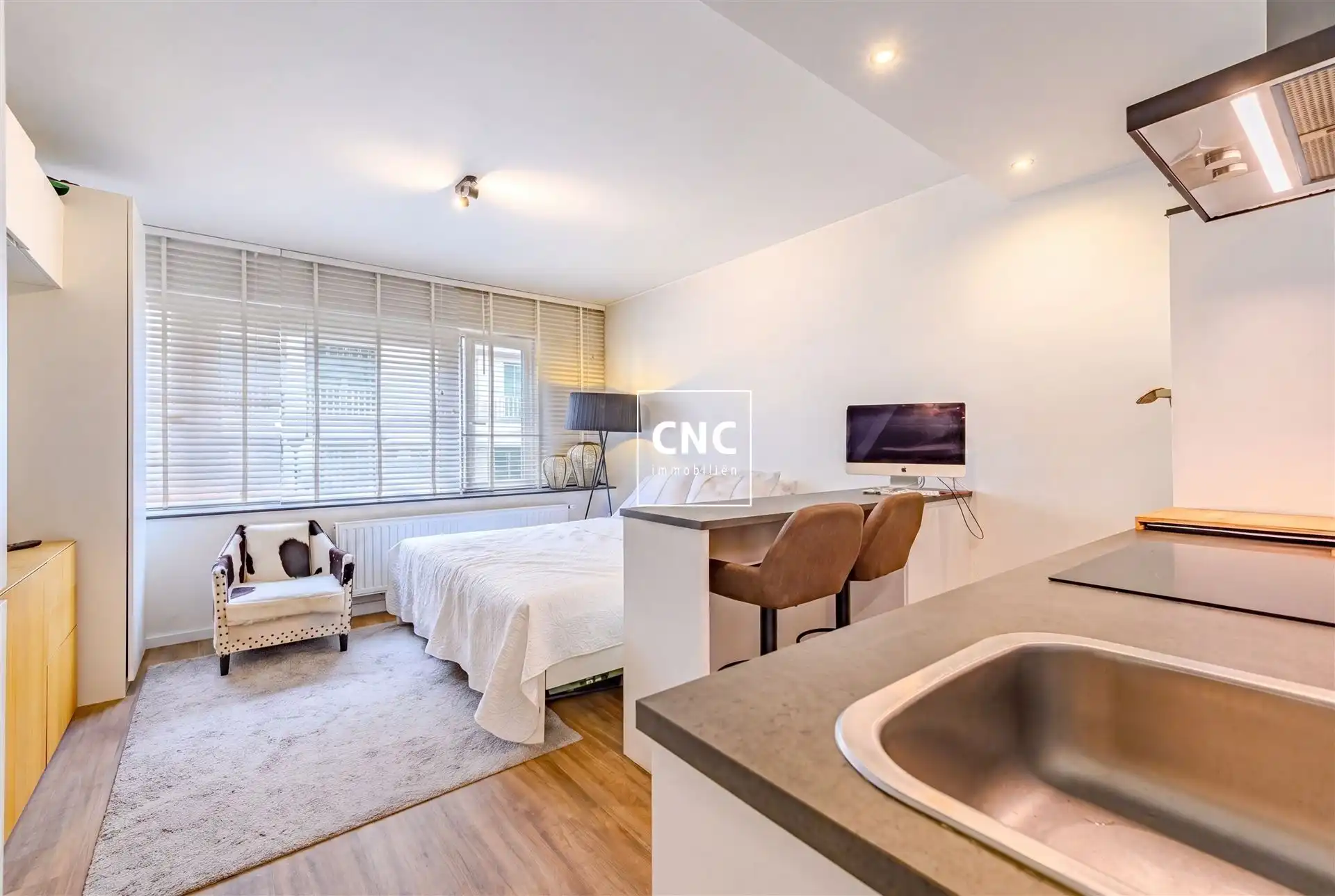 Mooi gerenoveerde studio in het centrum van Knokke foto {{pictureIndex}}