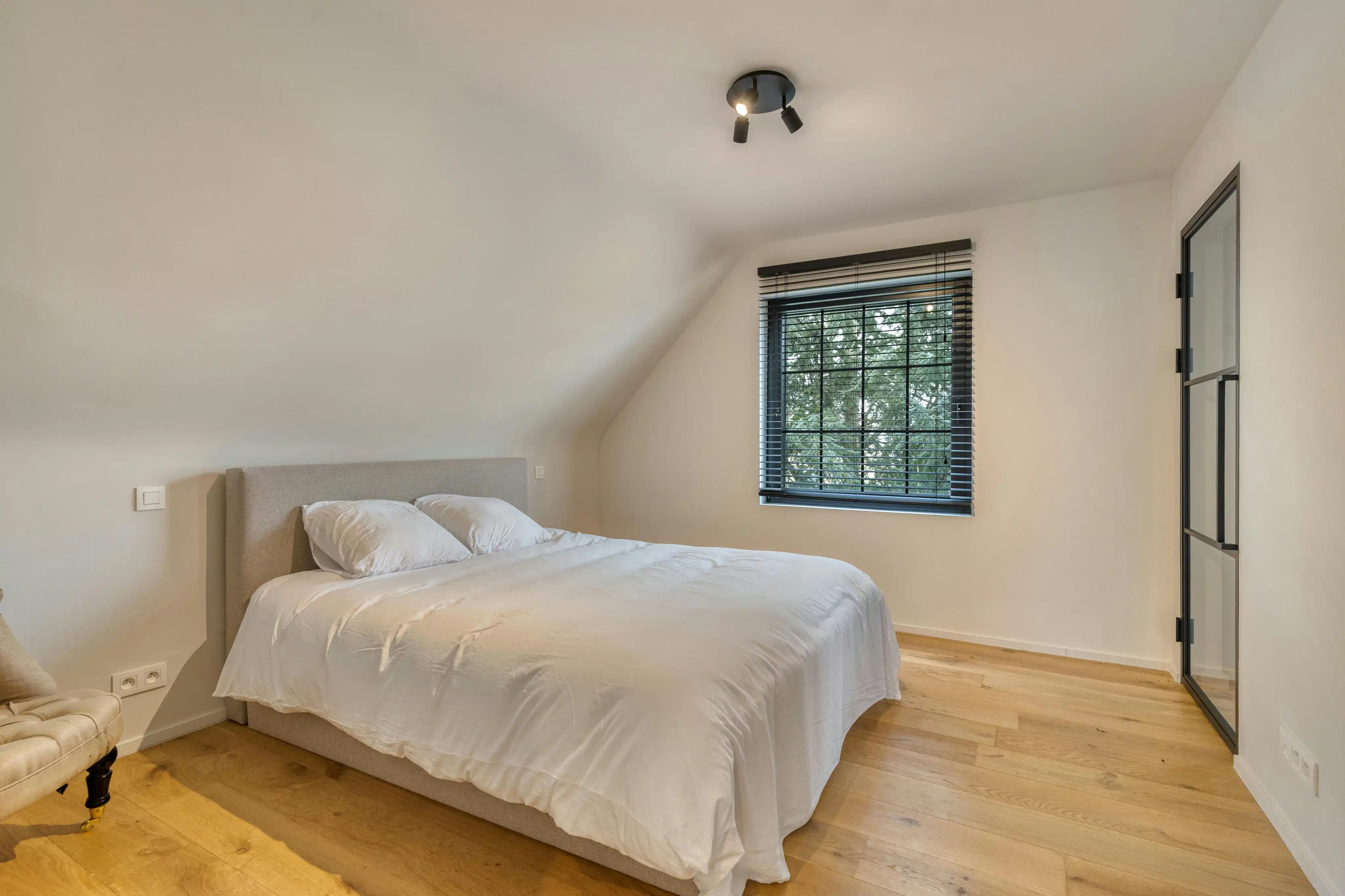 Gerenoveerde villa met 4 slaapkamers en prachtige vergezichten foto 15