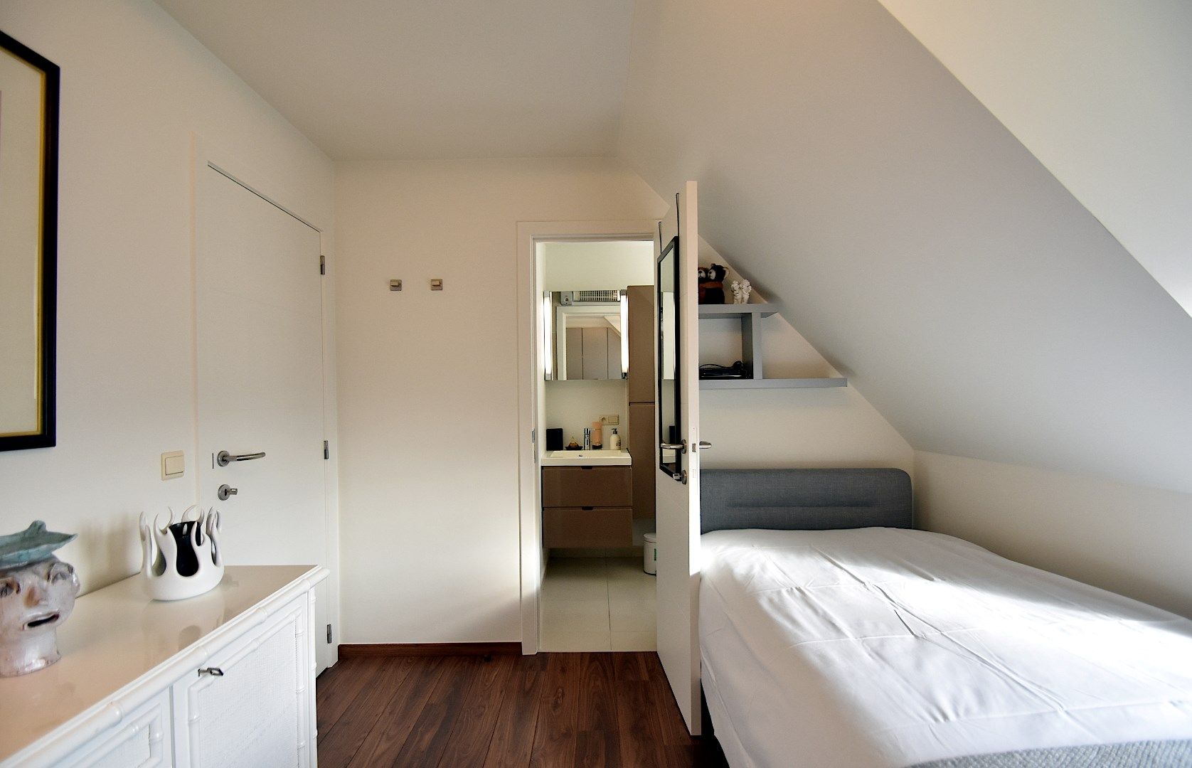 Luxueus, afgewerkt duplex appartement met 3 slaapkamers. foto 16
