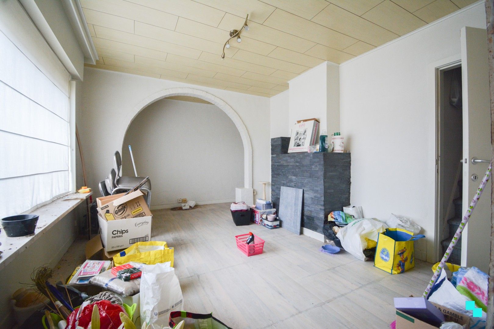 Totaalrenovatie in rustige groene omgeving te Izegem foto 8