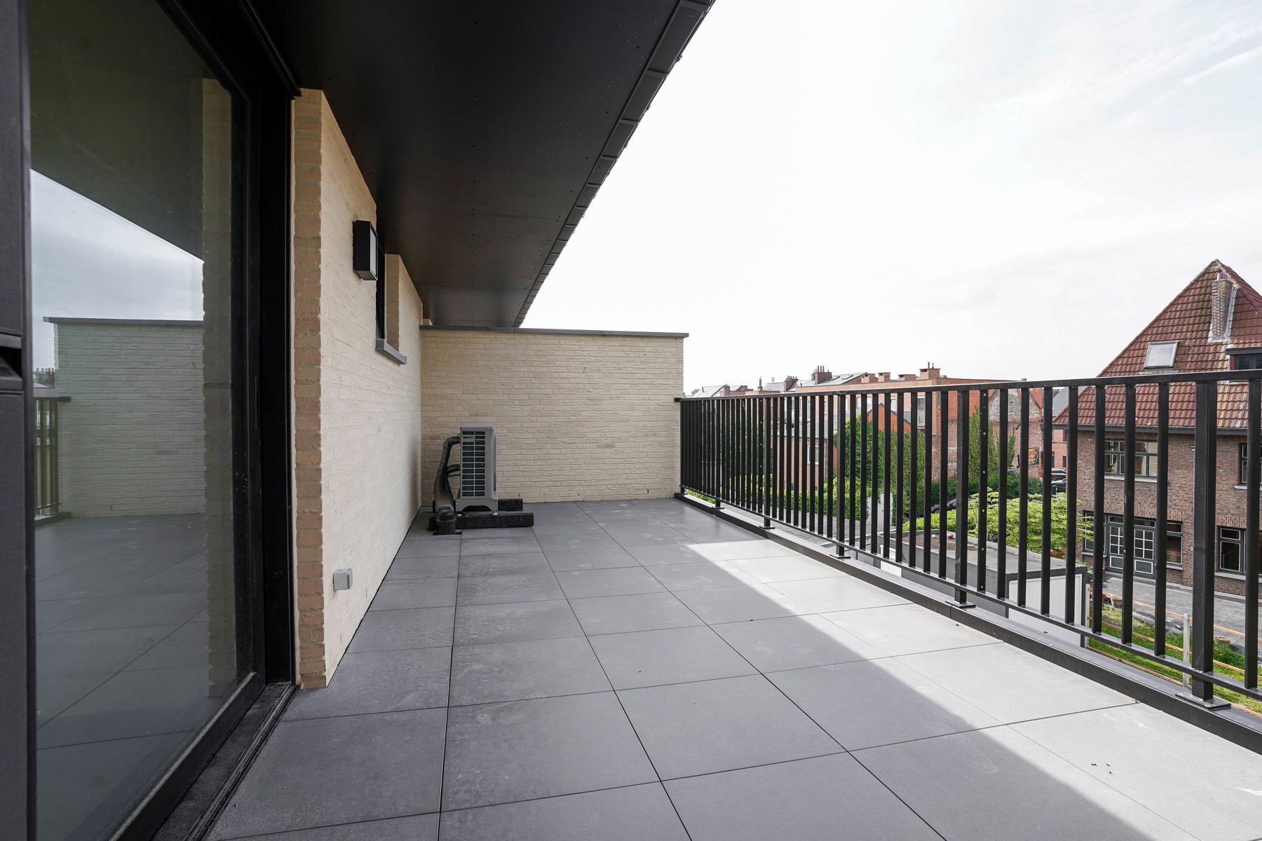 Fantastisch nieuwbouw duplex appartement (BEN) met groot terras én lift te Kapelle-Op-Den-Bos foto 7