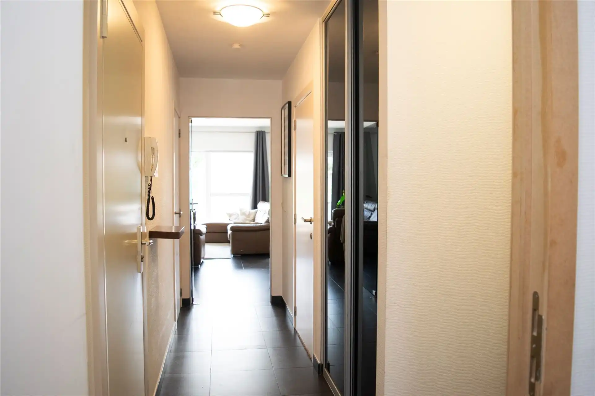 Gelijkvloers appartement met tuin foto 11