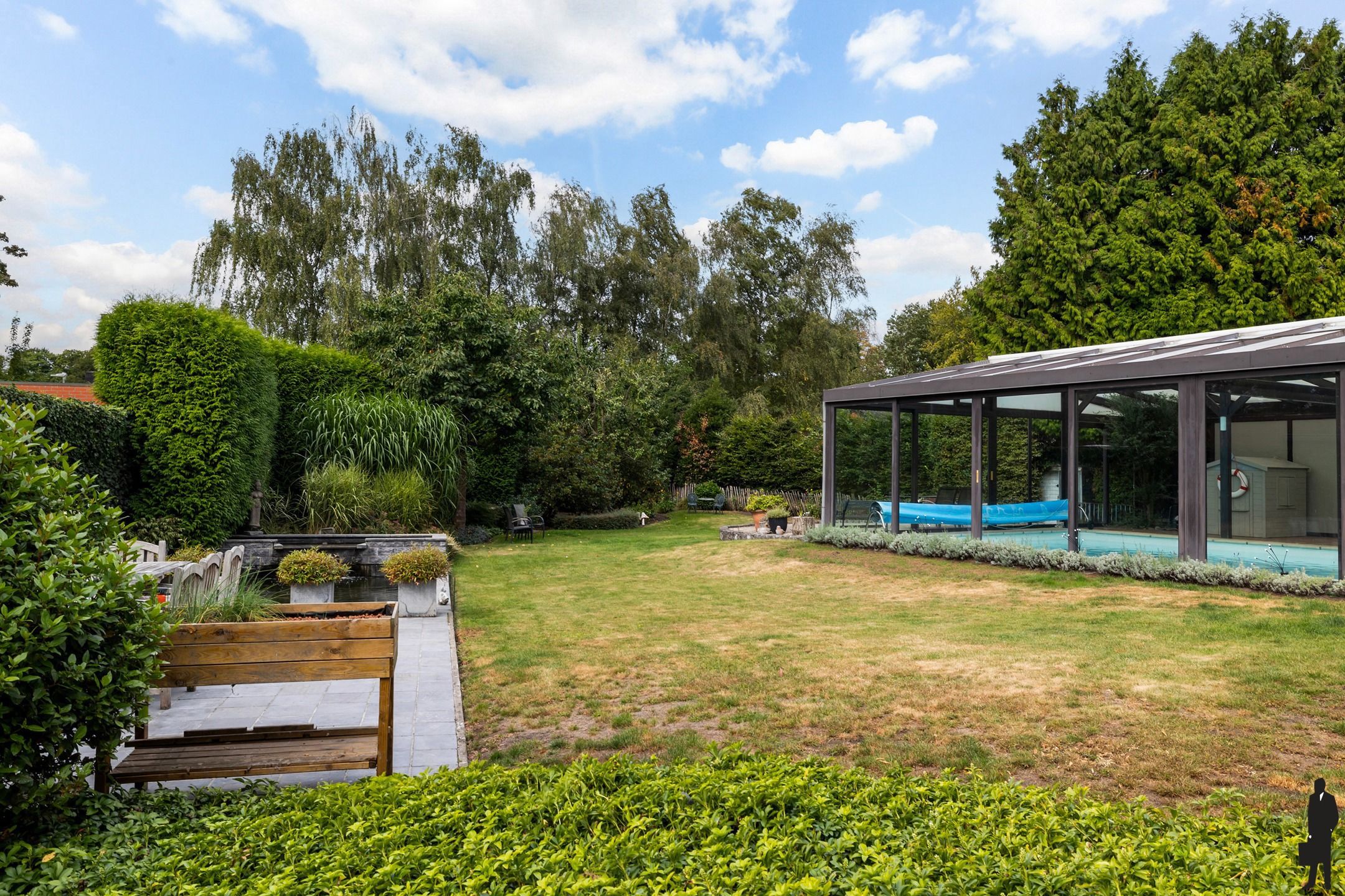Villa met binnenzwembad, royale tuin en perfecte ligging foto 24