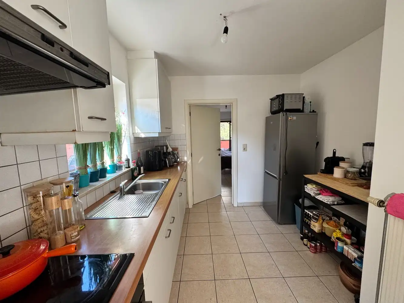 Te huur in het centrum van Zutendaal – Gelijkvloers appartement met garage en terras foto 3