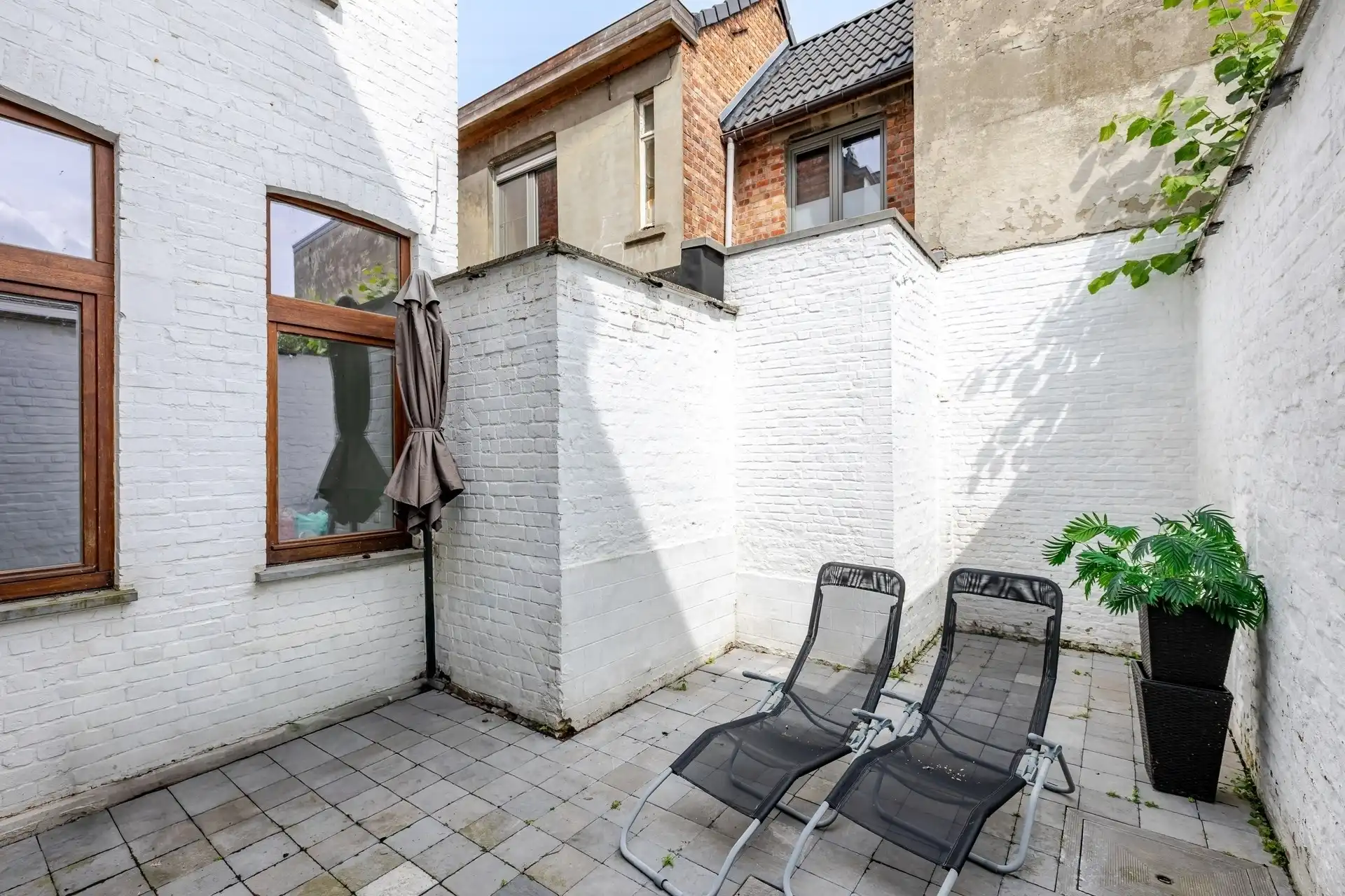 Pand met veel potentieel in het centrum van Wetteren foto 23