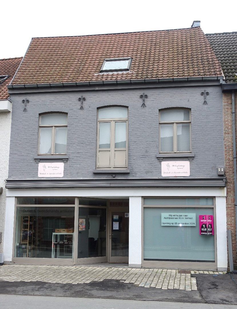 Te Huur: Handelszaak met Woonst aan de Groenestraat 35 in Zedelgem foto 1