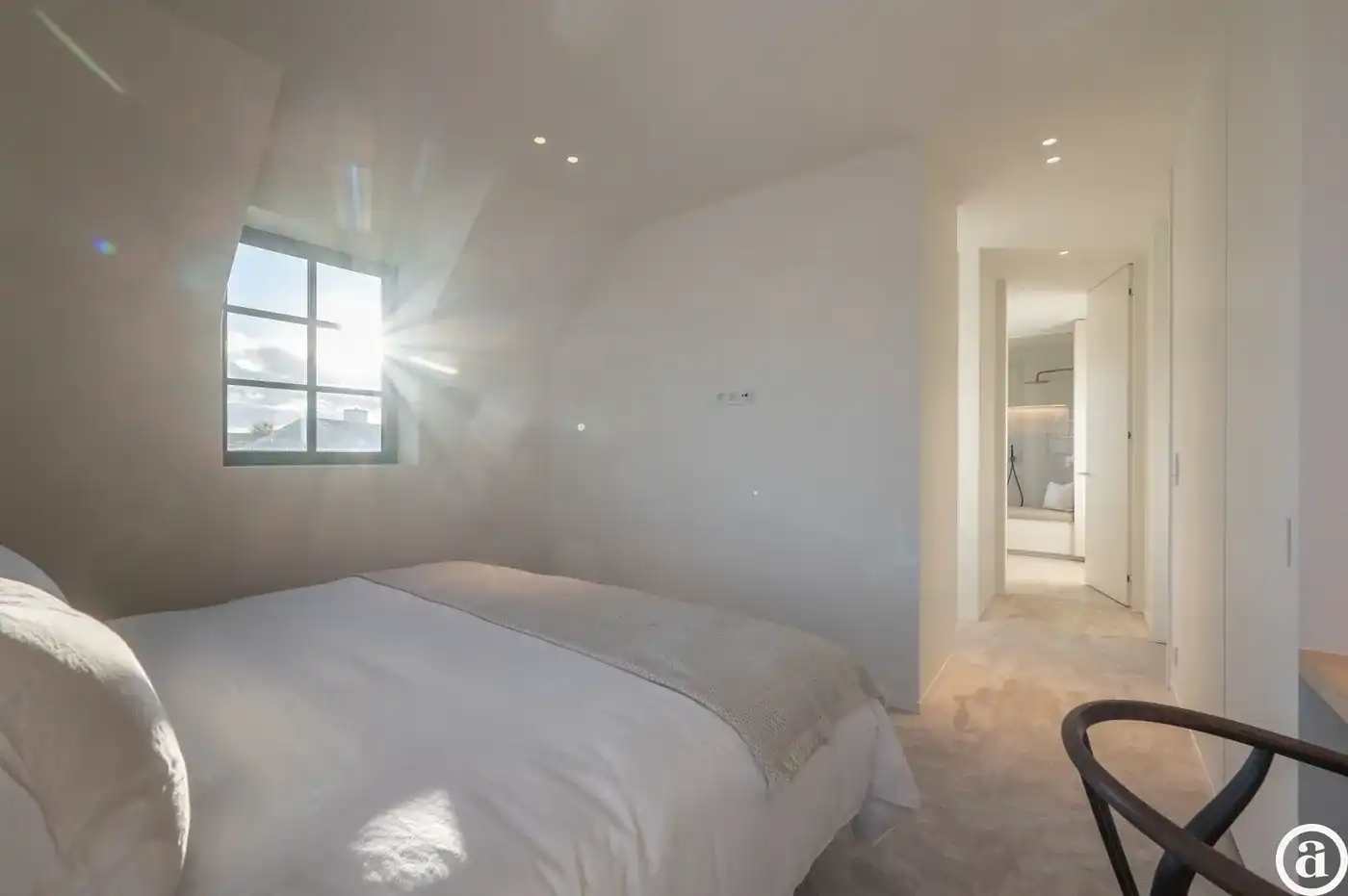 Instapklare nieuwbouwvilla met 5 slaapkamers en zuidgerichte tuin.  foto 21