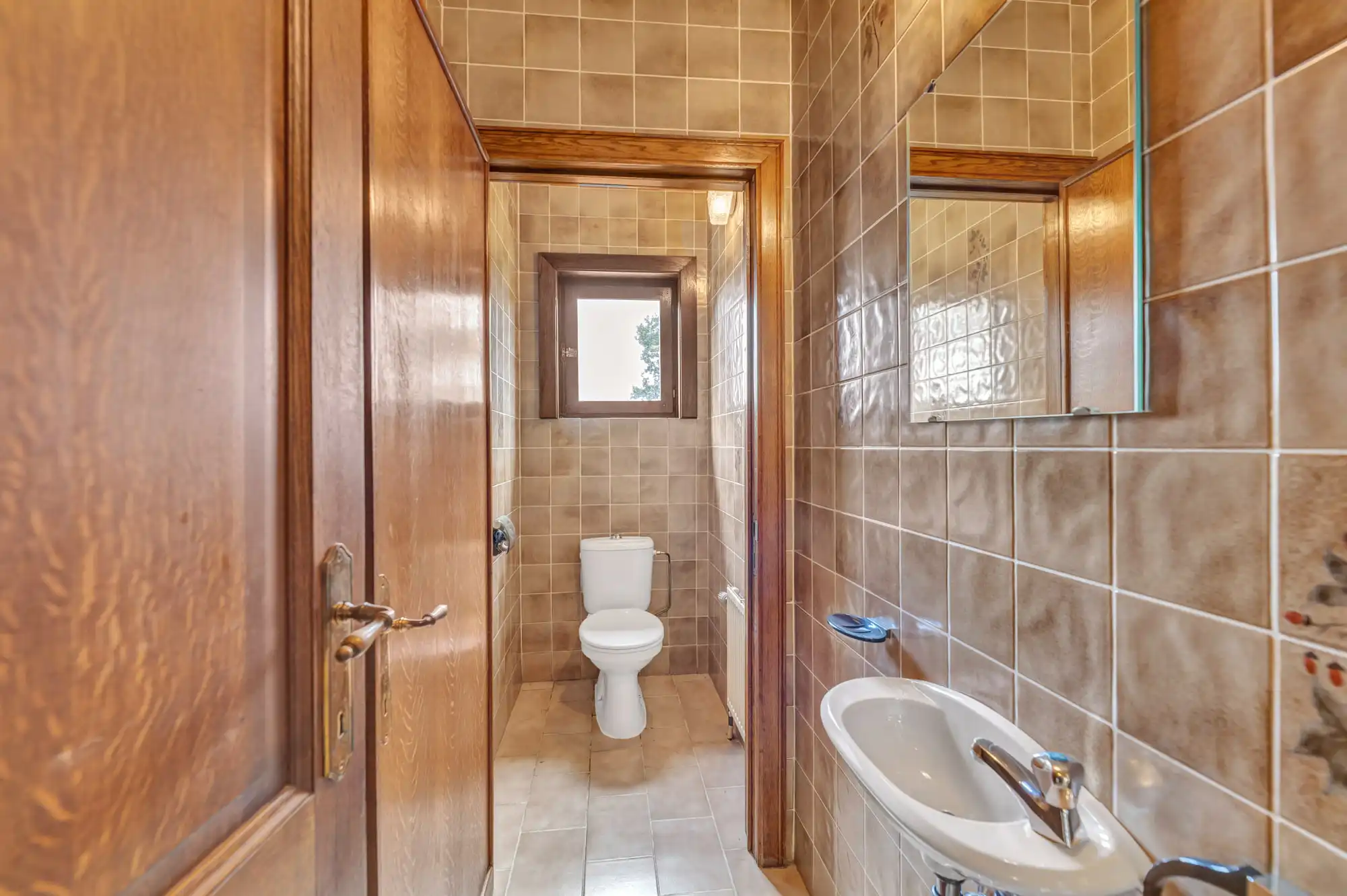 Ruime villa met 4 slpk met bouwgrond op +-18a met mooi zicht foto 11