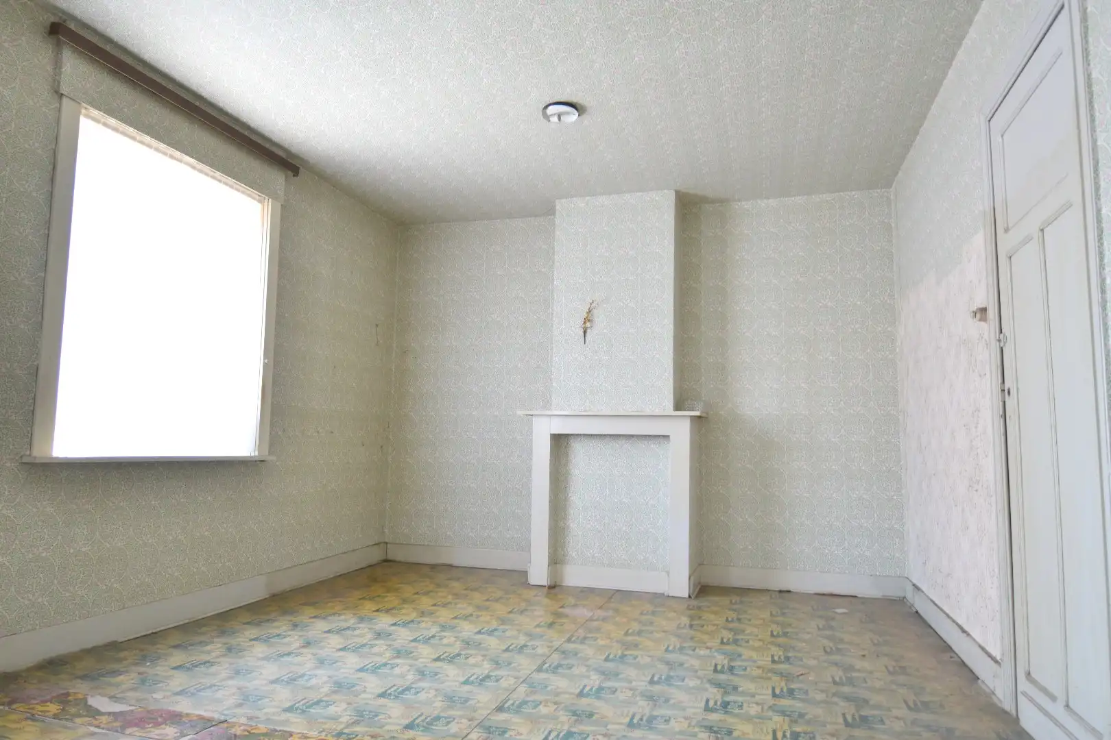 Karaktervolle woning met 3 slaapkamers en naastgelegen polyvalente ruimte (ca. 105 m²) te koop in Beveren-Leie foto 13