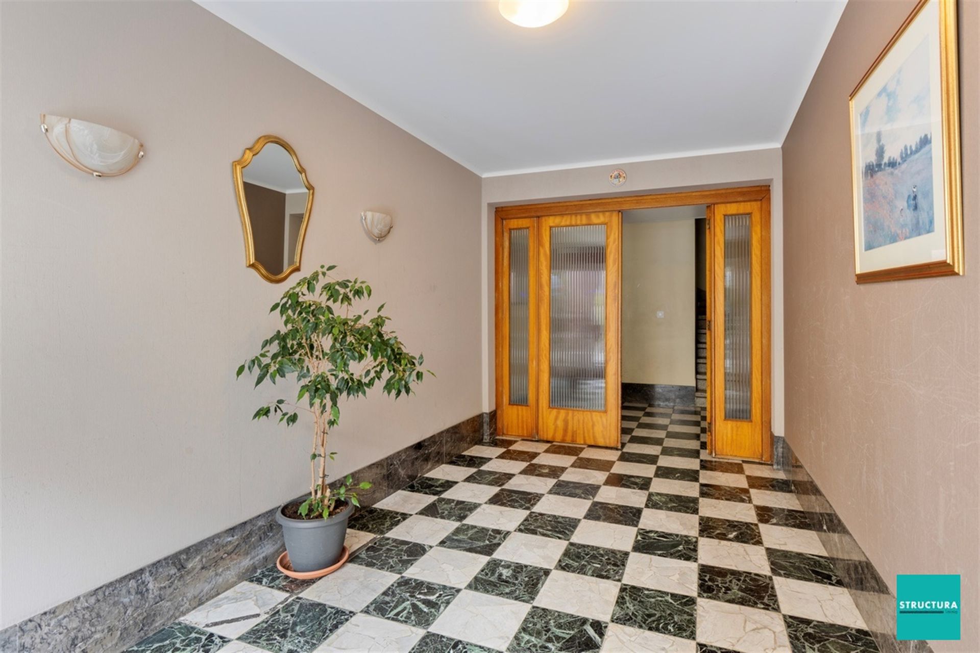 Prachtige instapklare appartement te koop te Laken. foto 14