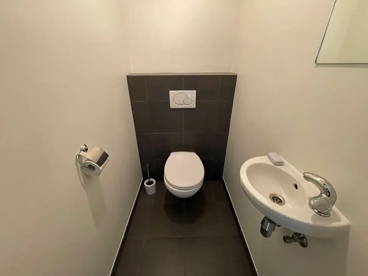 Gezellig appartement met groot terras en 1 slaapkamer foto 10