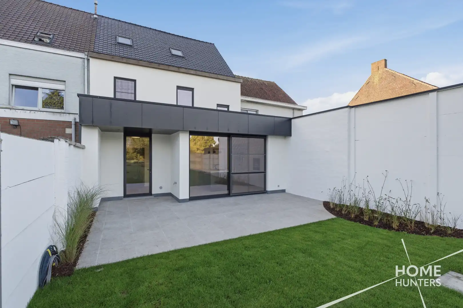 Volledig vernieuwde woning anno 2026 met 4 slaapkamers, prachtige tuin en garage foto 3