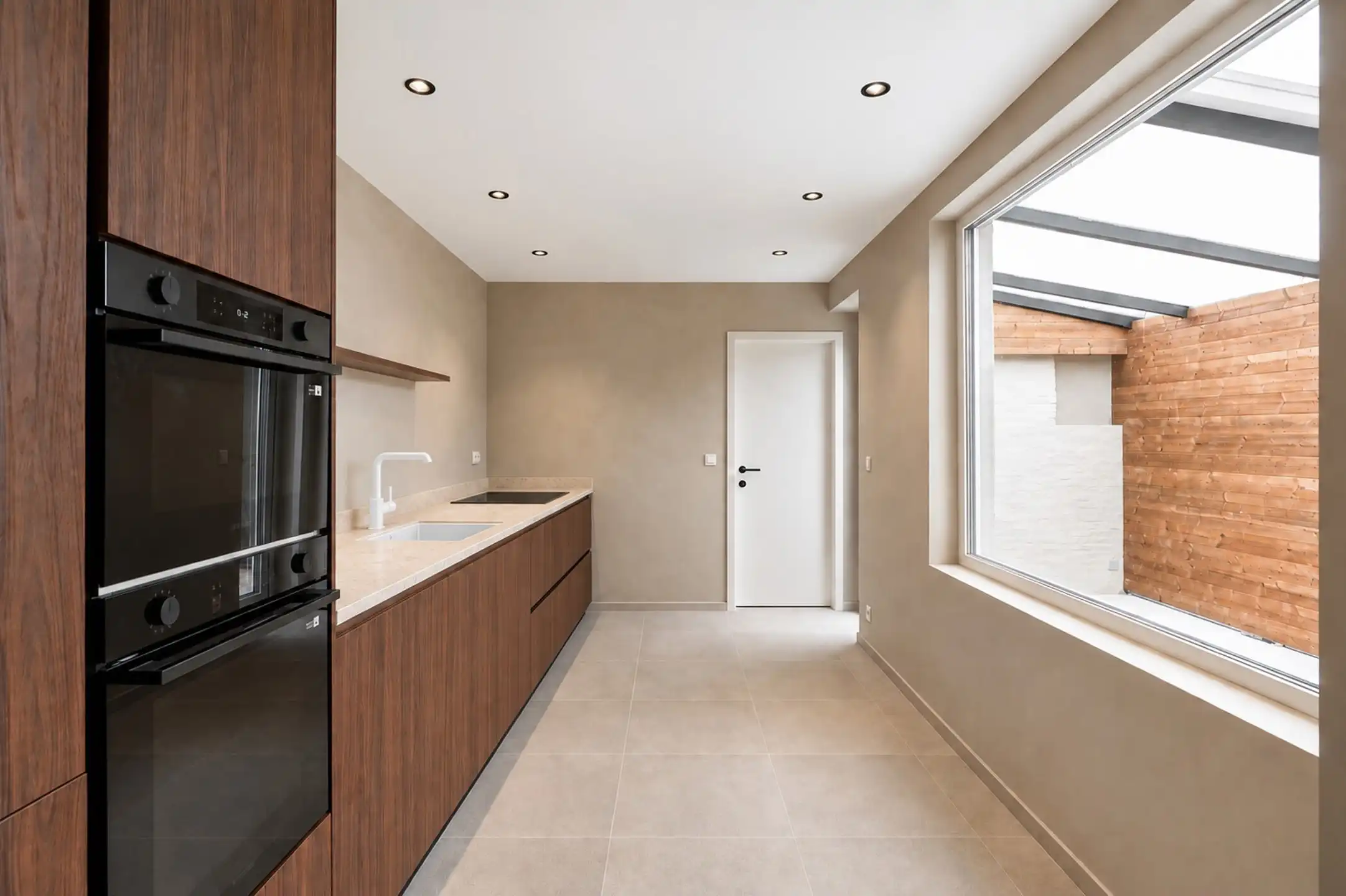 Prachtig gerenoveerde woning in het centrum van Aartselaar foto 3