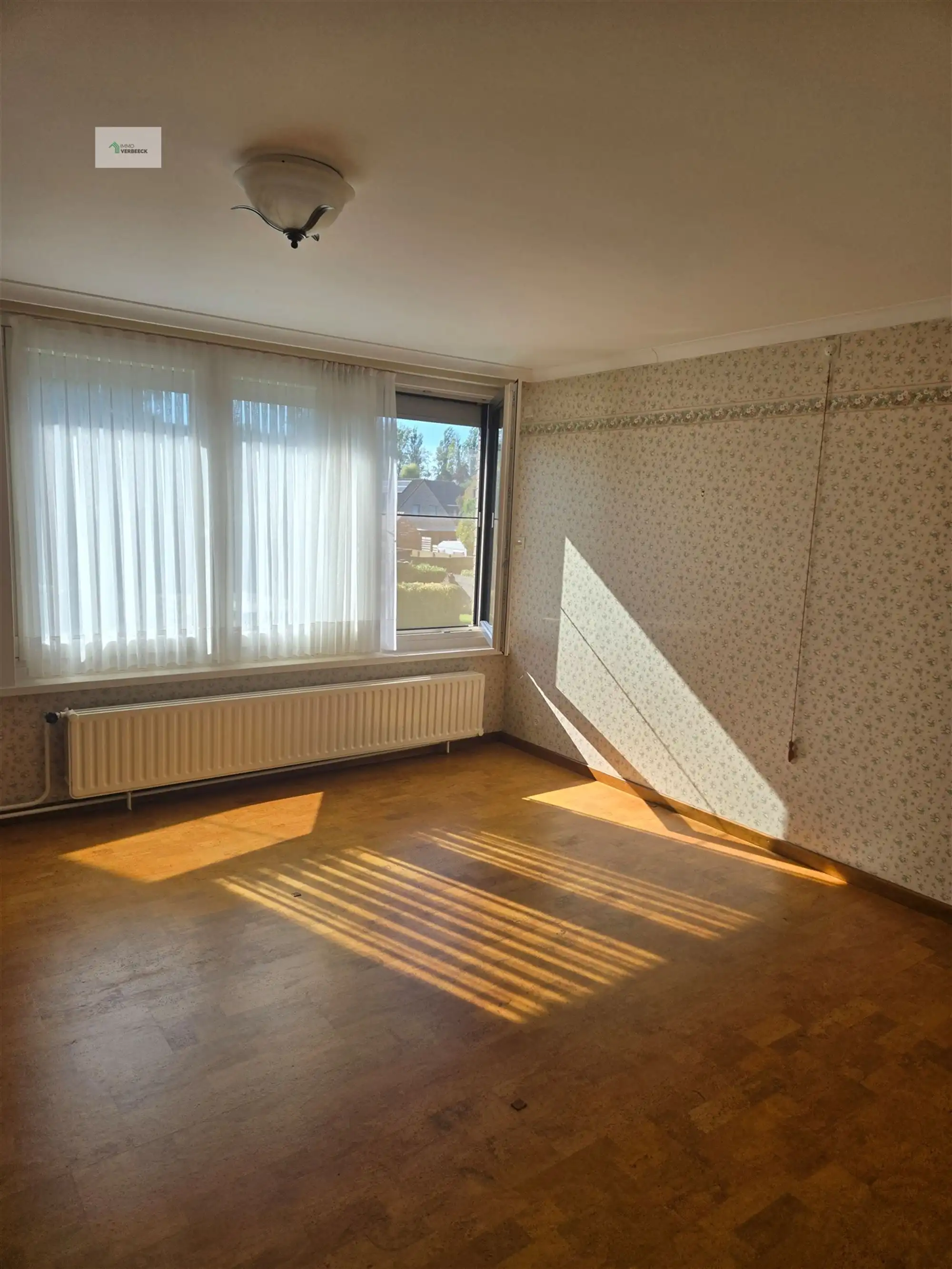 Ruime woning met 4 slaapkamers op 914 m² te Bale foto 13