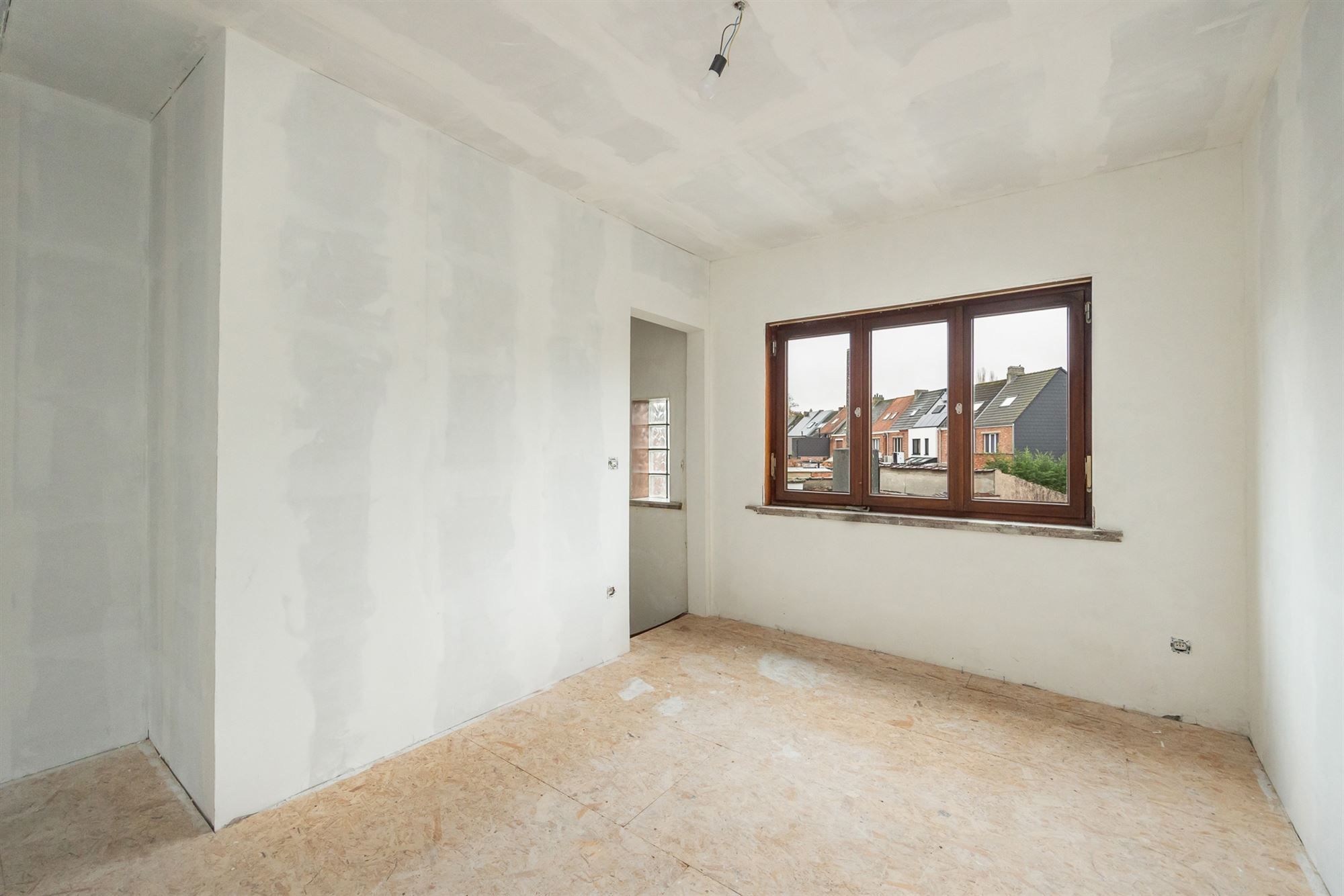 Te renoveren woning met 2 slaapkamers in Mechelen foto 12