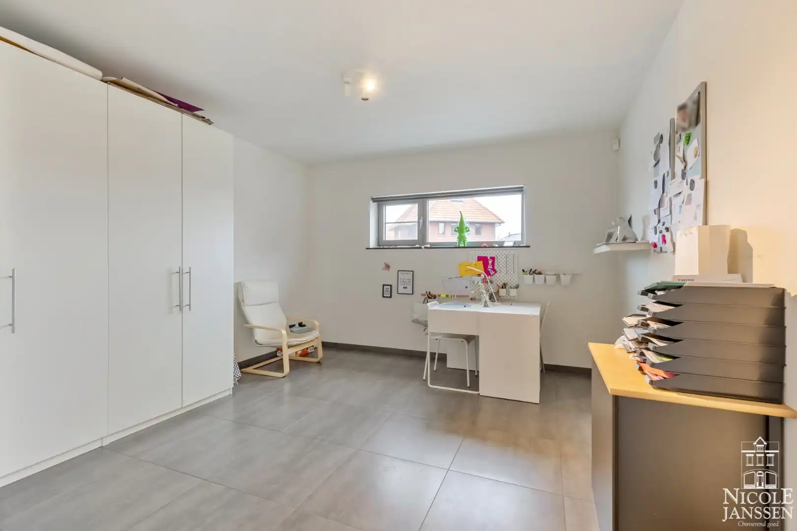 Energiezuinige moderne woning met zonnepanelen en ingesloten tuin foto 11