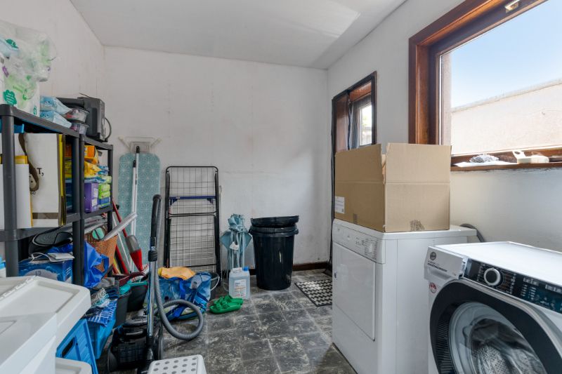 Gezellige rijwoning met achtertoegang en vlotte verbinding naar de kust! foto 12