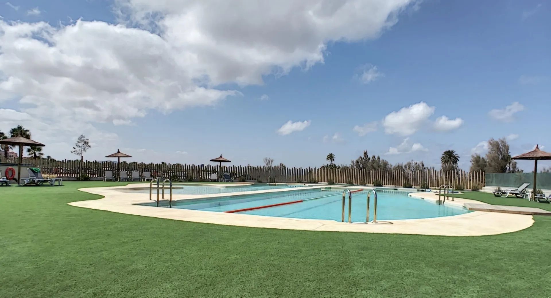 Uniek eerste lijn strand appartement: uitzicht op zee en La Manga Strip! foto 15