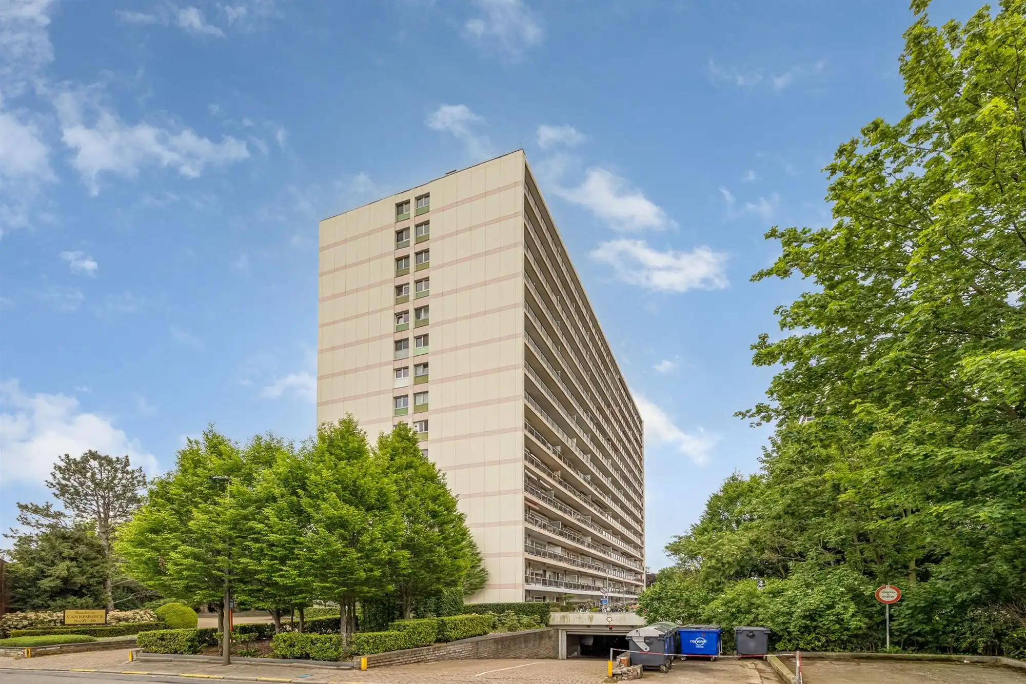 Lichtrijk gelijkvloersappartement met 2 slpk op TOPlocatie foto 5