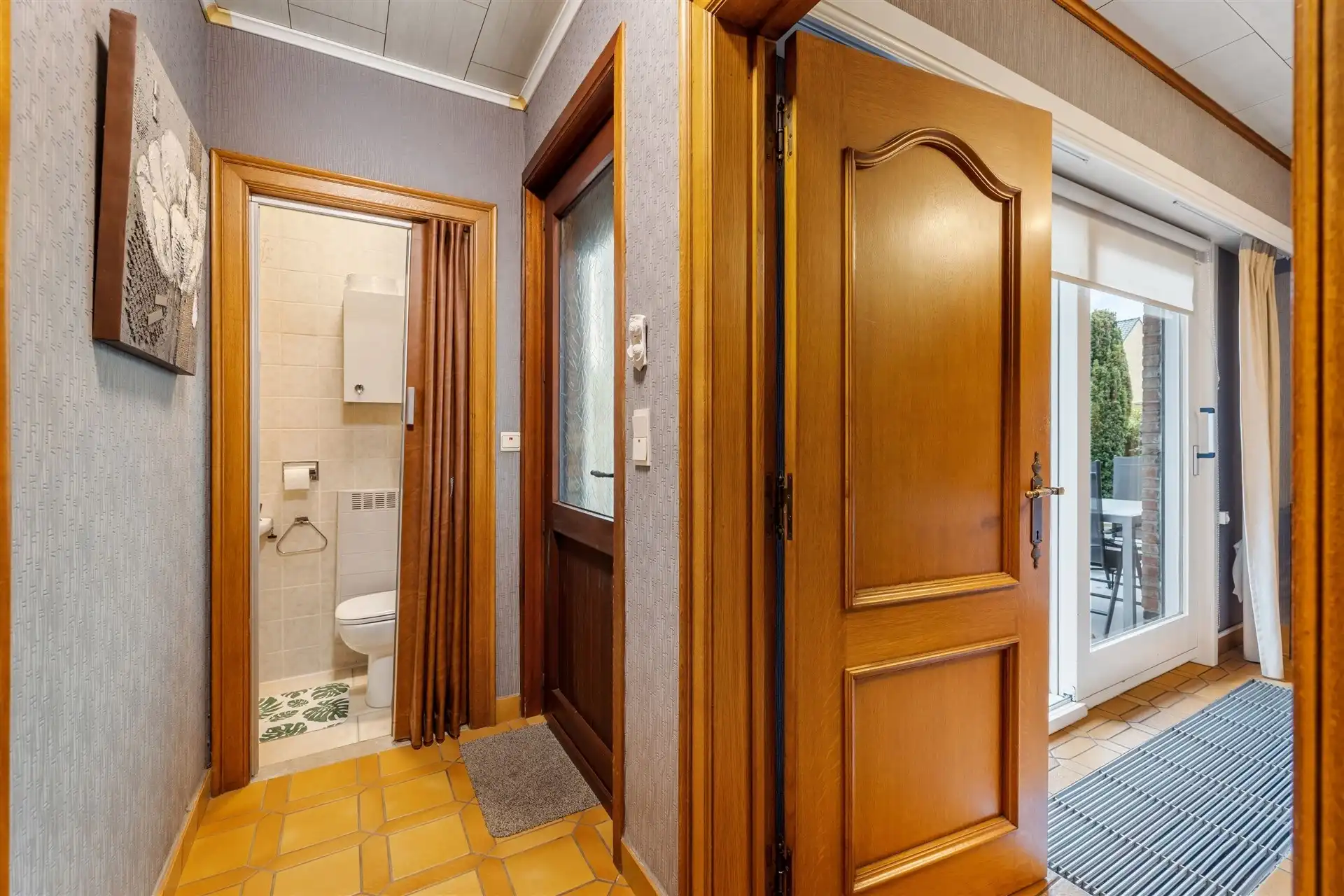 Charmante gezinswoning met 3 slaapkamers en inpandige garage foto 10