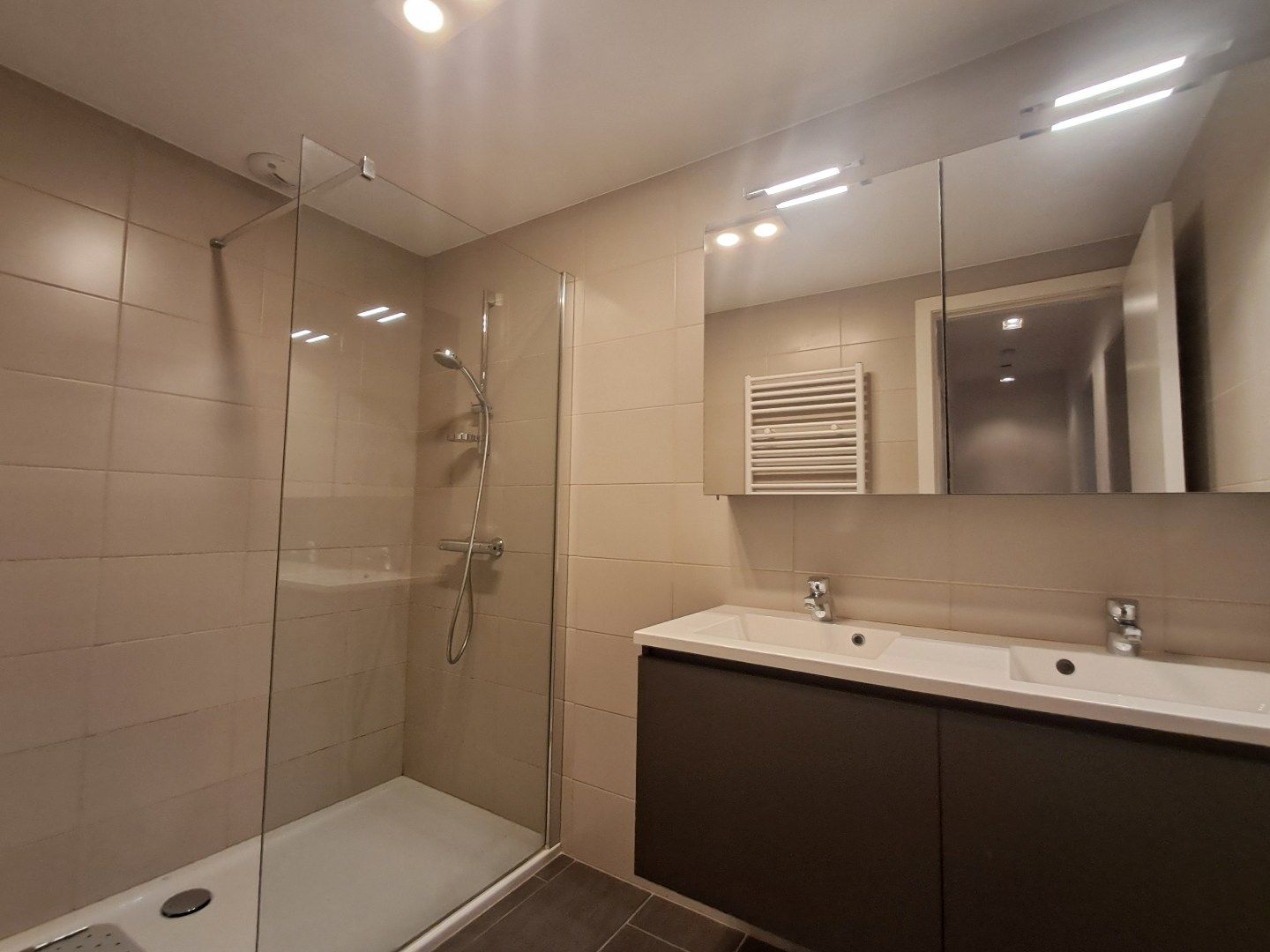 Leuk appartement te Sijsele! foto 12