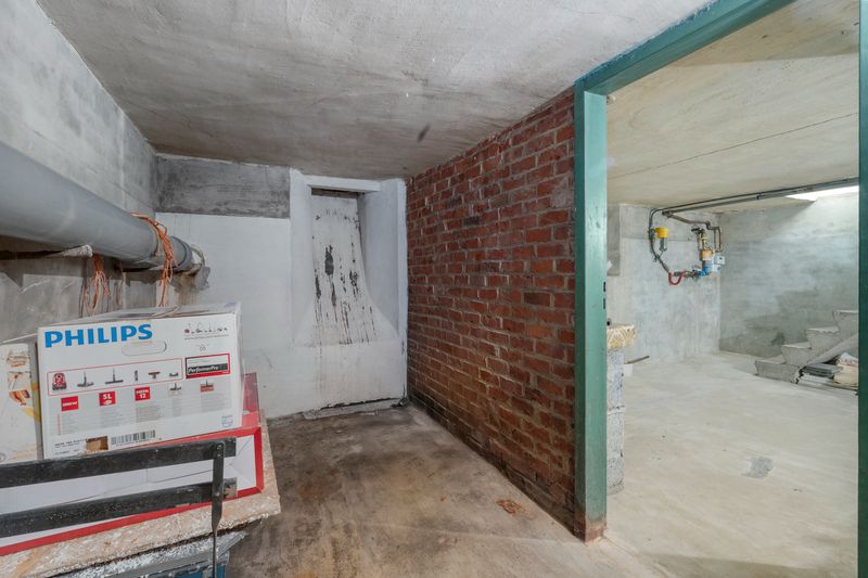 Rumbeke - Rijwoning met garage achteraan foto 12