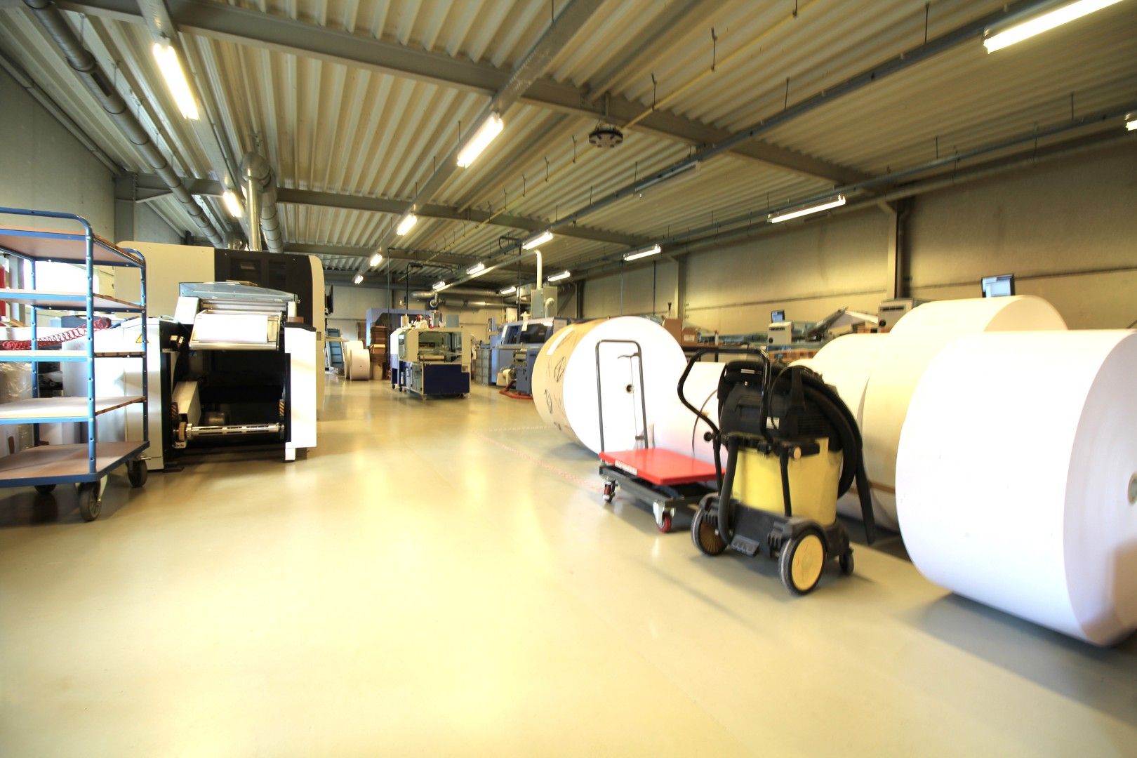 Modern bedrijfsgebouw van 540m² voor atelier- of opslagruimte op een perceel van 1.845m² foto 10