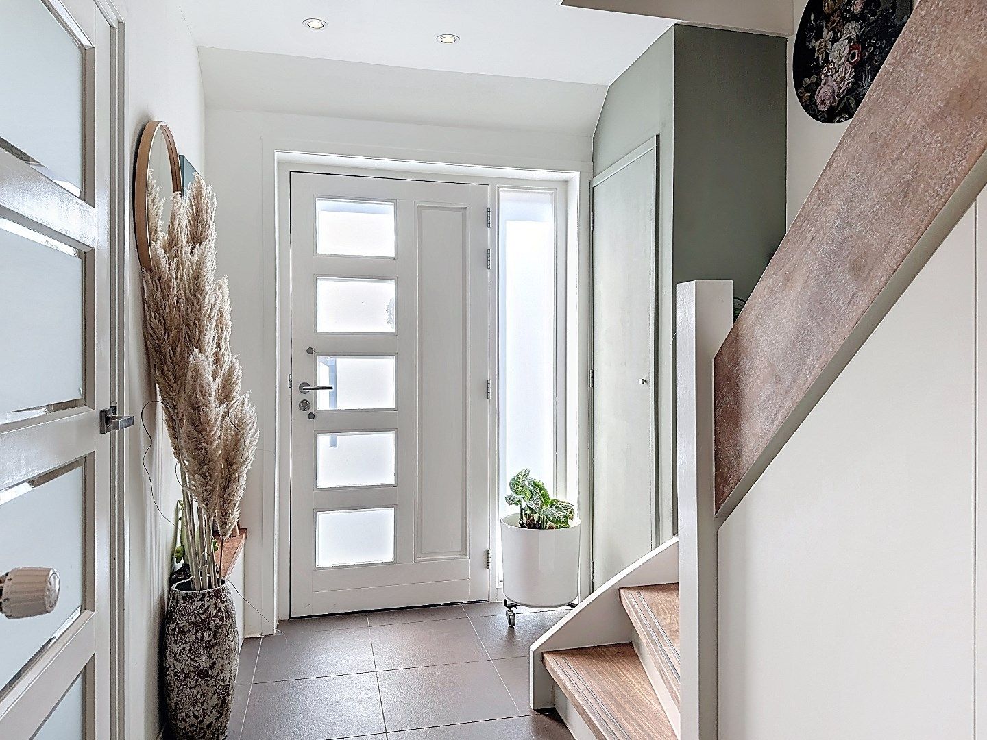 Luxe woning aan de voet van "de Brak" in Sluis foto 18