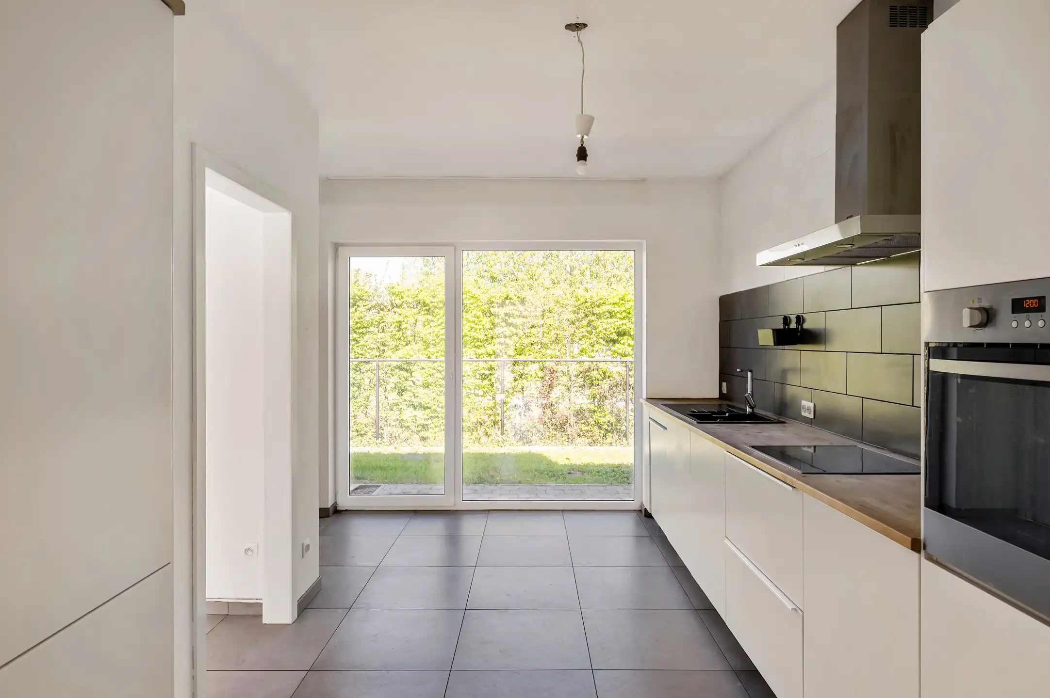 Rustig gelegen en energiezuinige woning met 3 slaapkamers op een prachtig perceel van 381 m² foto 5