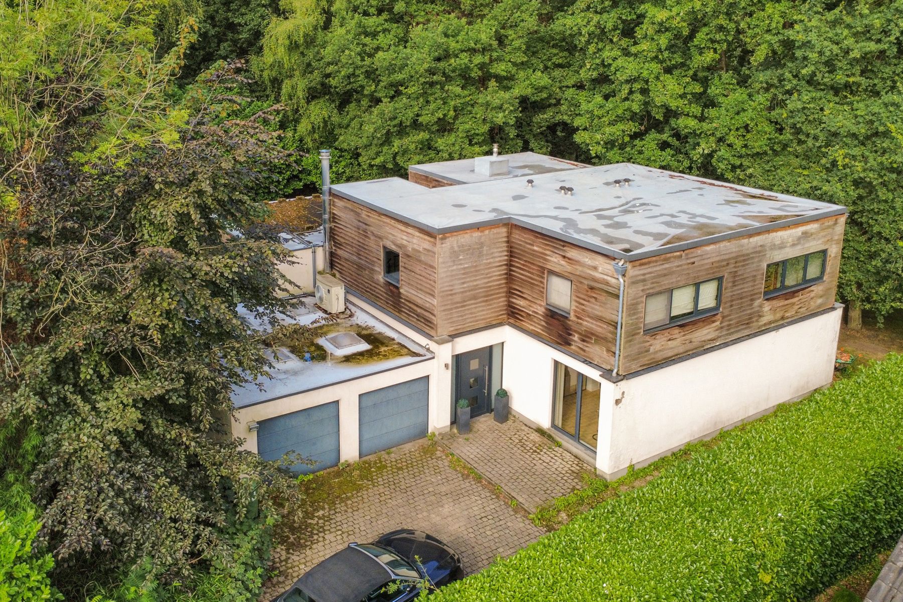 Ruime en lichtrijke villa met 4 à 5 slaapkamers en zwembad foto 2