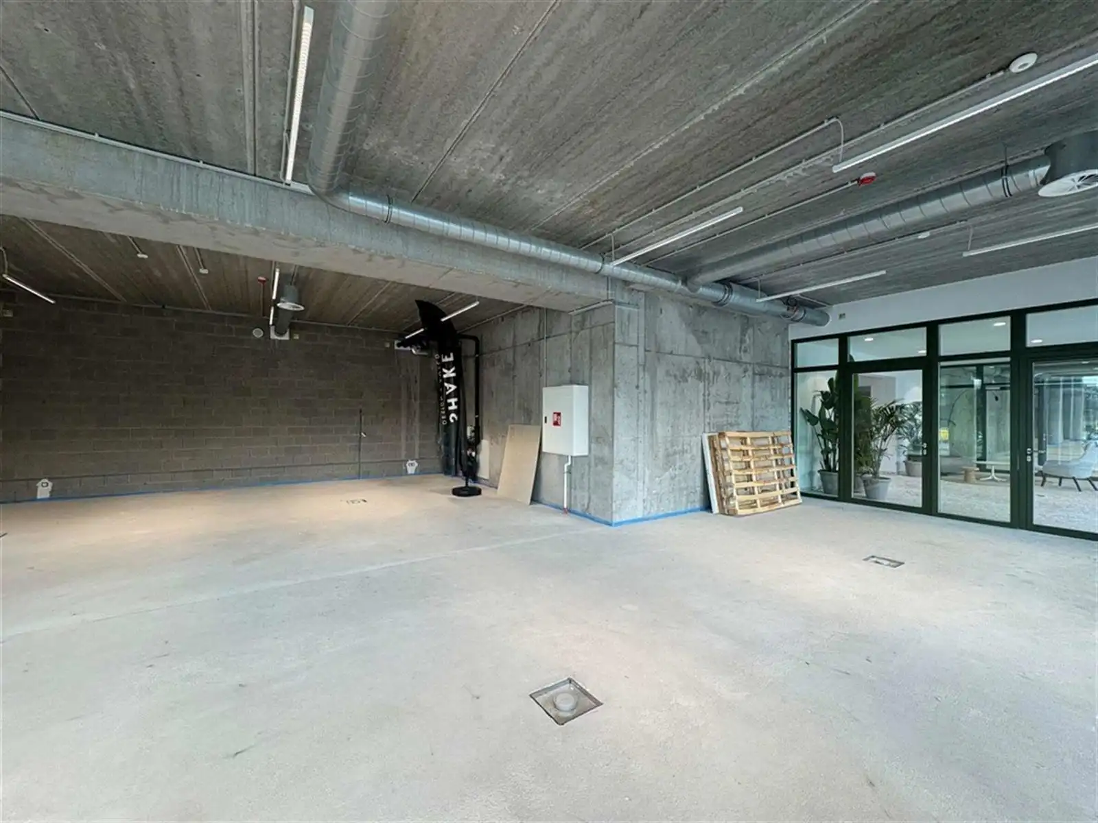 Horeca-opportuniteit  aan Station Antwerpen-Berchem foto 2