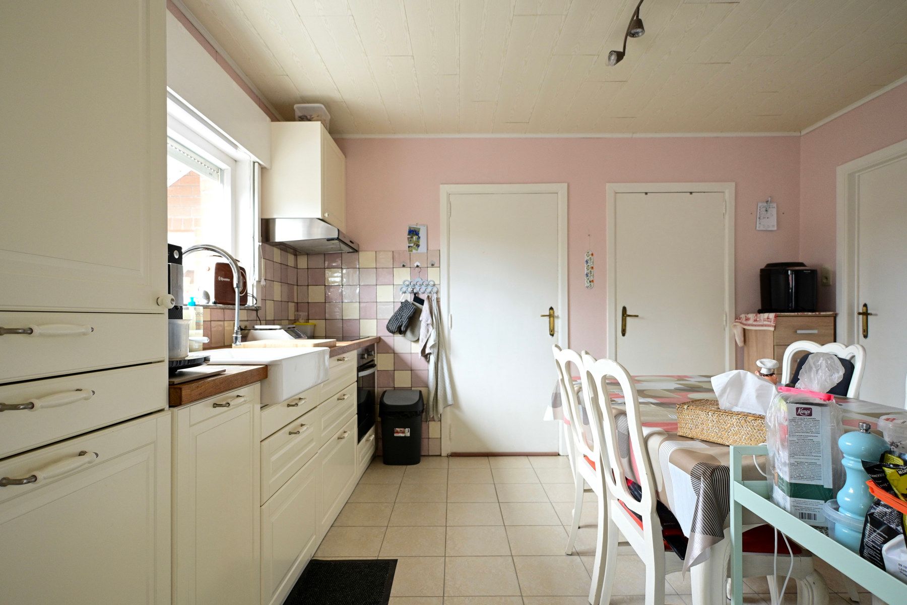 Gezellige open bebouwing met zongerichte tuin in Zande. foto 4