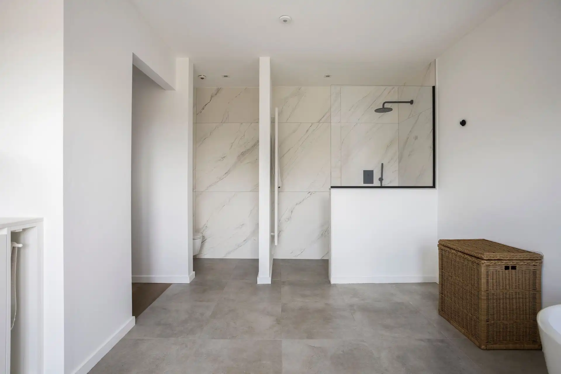 Prachtige nieuwbouw van 2019  in doodlopende straat foto 24