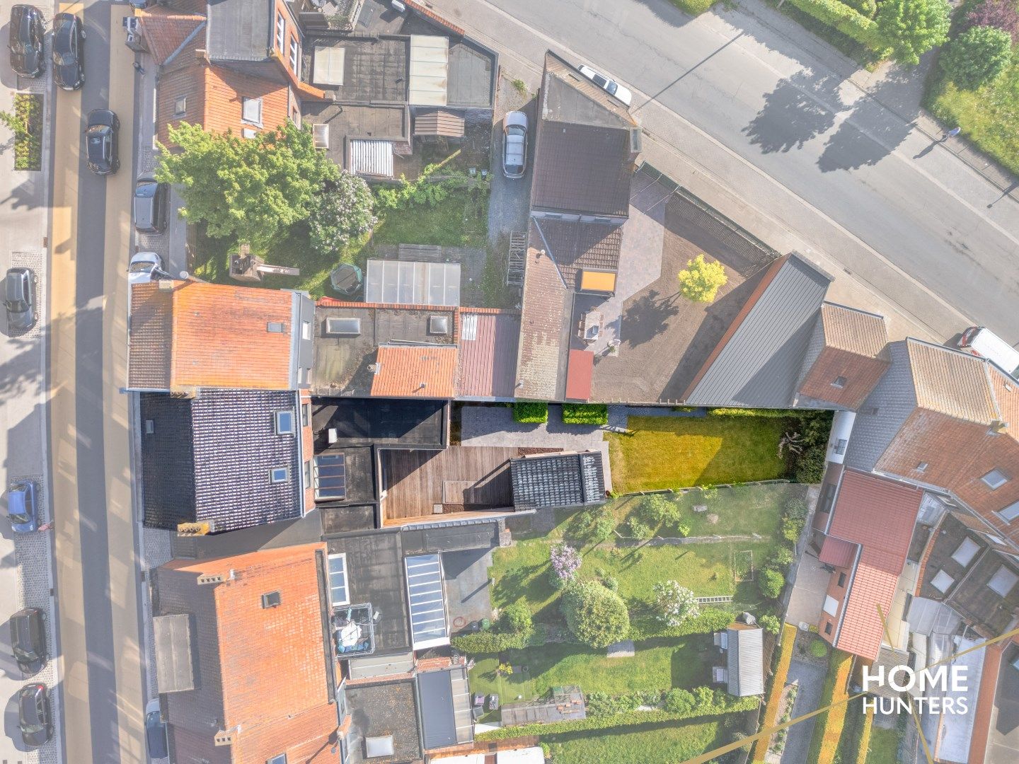Riante woning met 4 slaapkamers, praktijkruimte en garage te Ieper foto 3