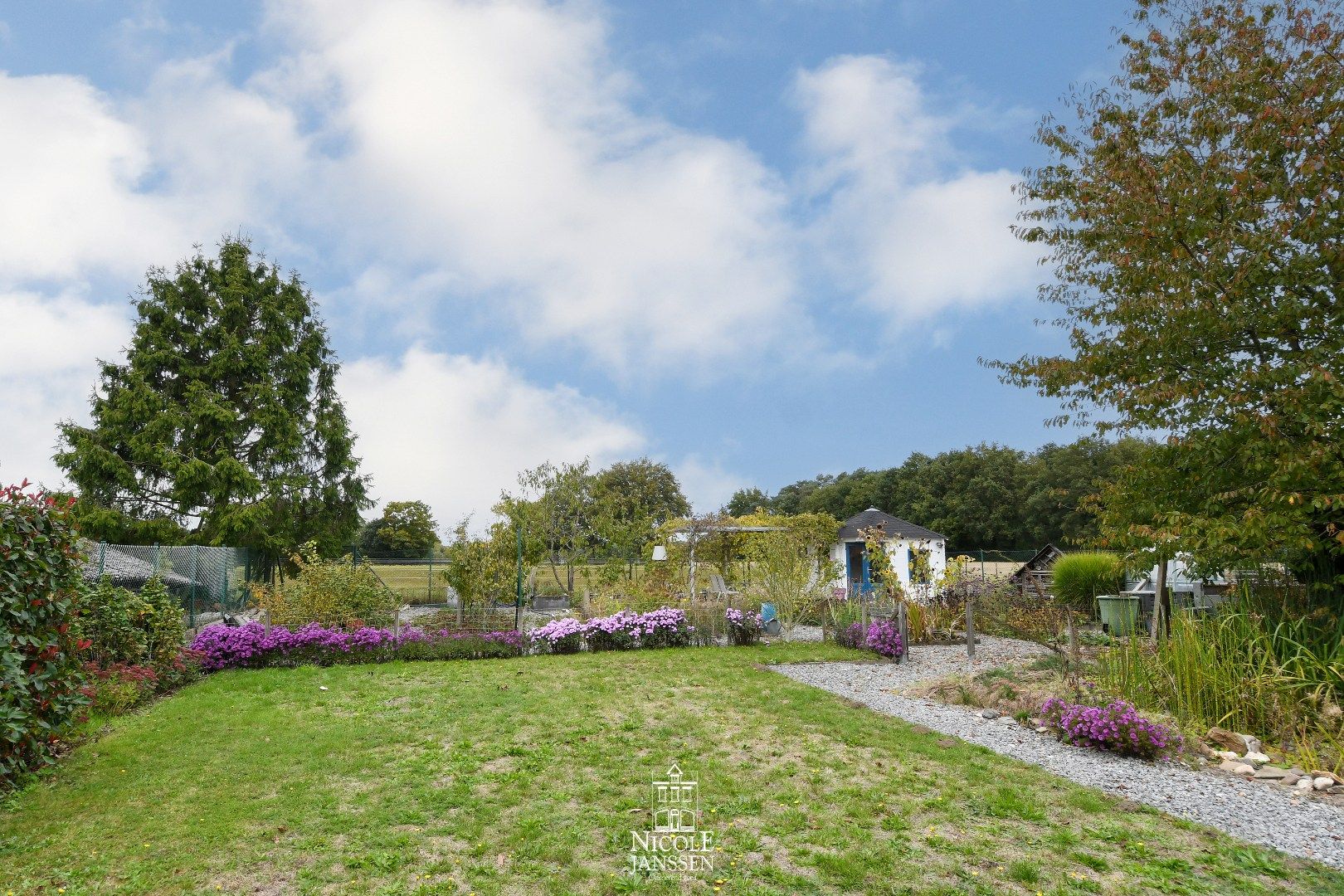 Zeer ruime gezinswoning foto 27