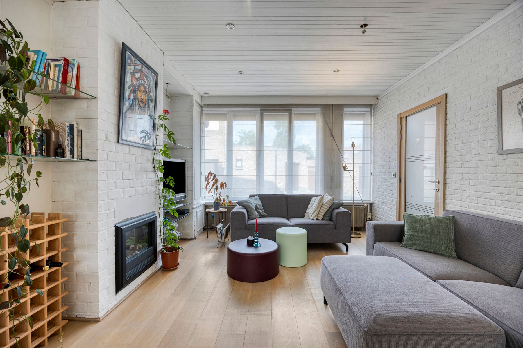 Instapklare woning met veel lichtinval in hartje Zele foto {{pictureIndex}}
