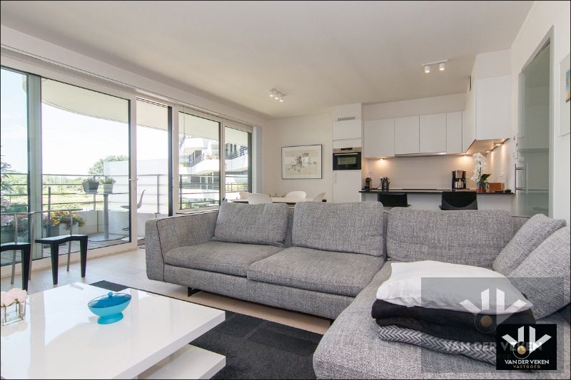 ZEER MOOI AFGEWERKT 2-SPLKAPP IN RESIDENTIE ZUIDZICHT foto 10